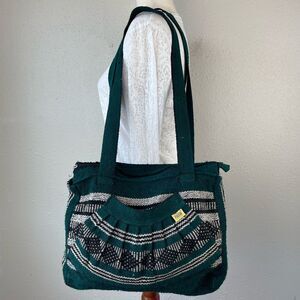 Pinzon Shoulder Bag